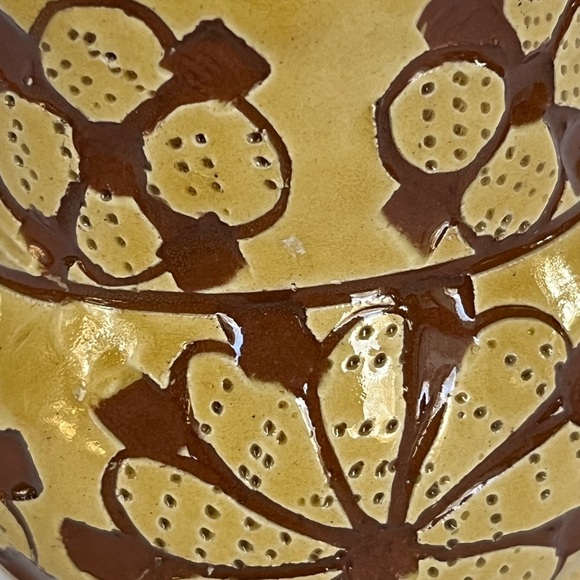 Sgraffito Clay Pottery Mug Artisan Hand Carved Pattern Rustic Yellow Brown - Picture 2 of 7